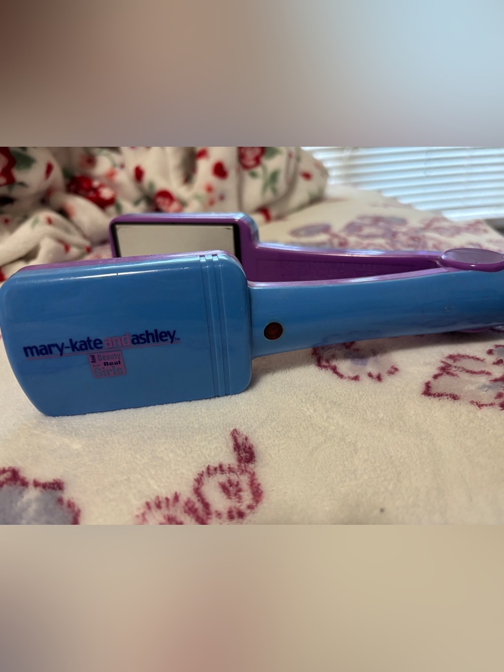 Mary-Kate & Ashley Hair Straightener